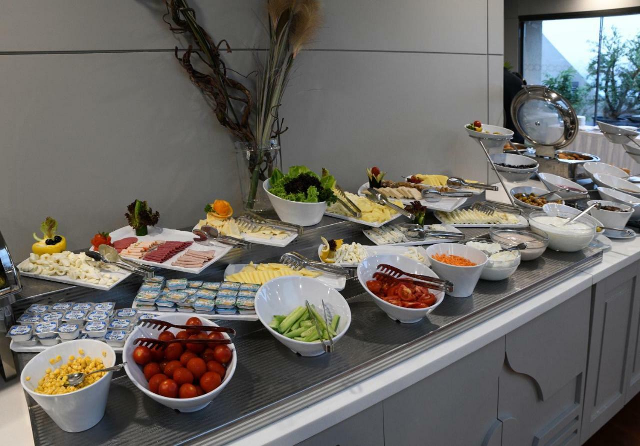 Taksim Square 4* Istanboel